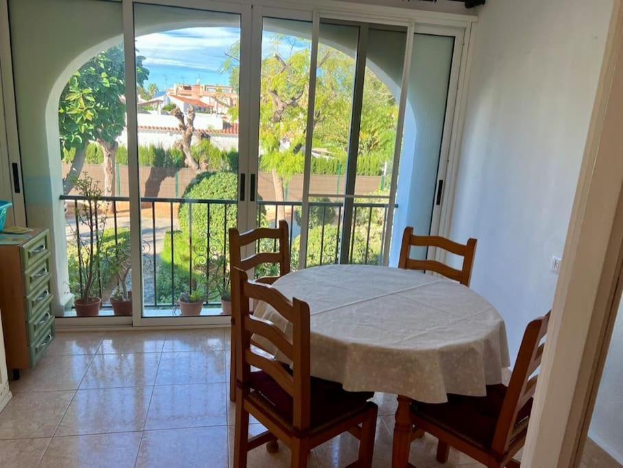 Schnuckelige Wohnung Naehe Meer Дения Экстерьер фото